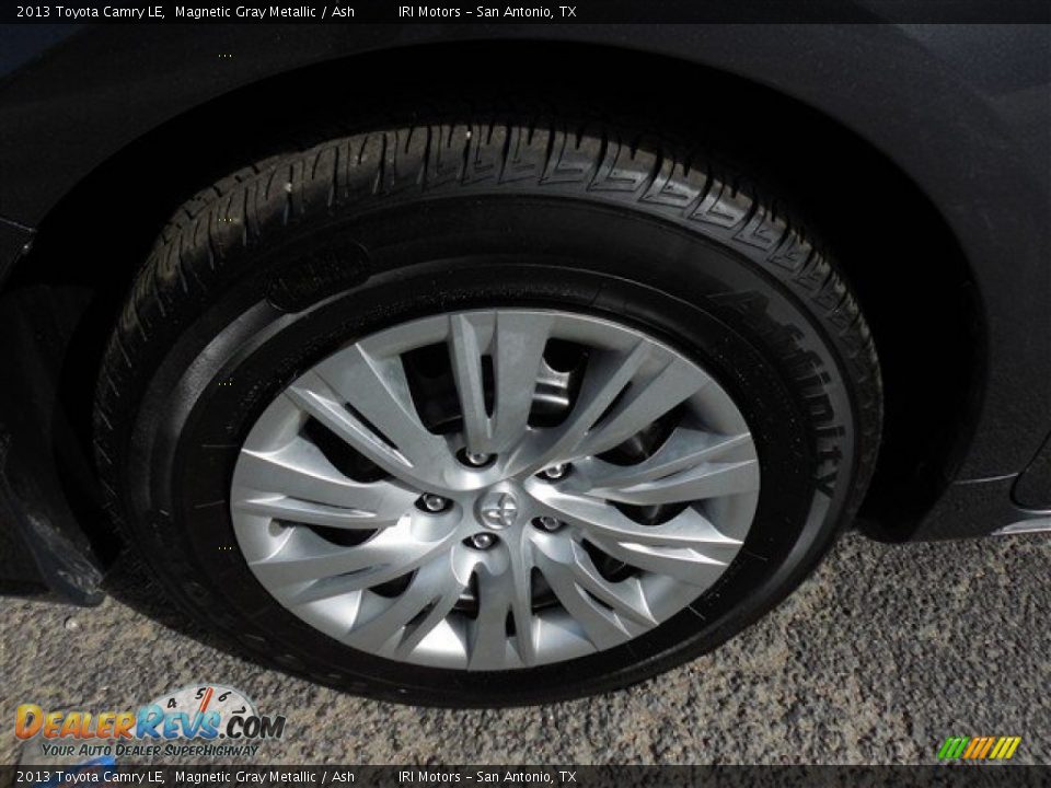 2013 Toyota Camry LE Magnetic Gray Metallic / Ash Photo #5