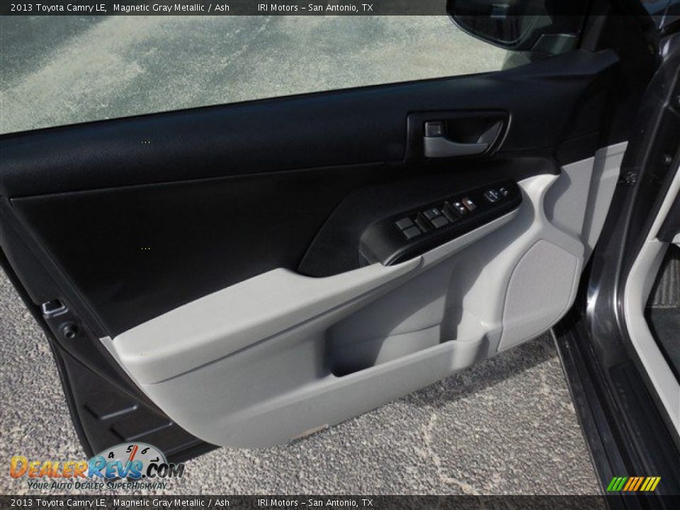 2013 Toyota Camry LE Magnetic Gray Metallic / Ash Photo #10