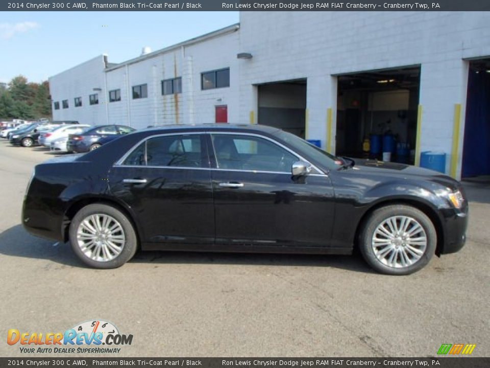 2014 Chrysler 300 C AWD Phantom Black Tri-Coat Pearl / Black Photo #5