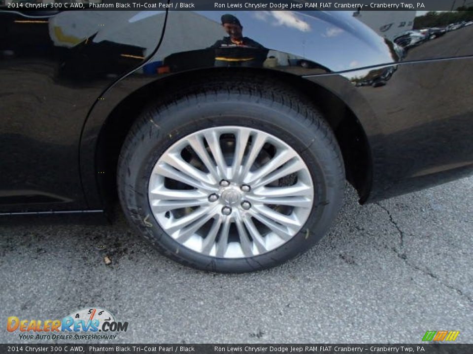 2014 Chrysler 300 C AWD Phantom Black Tri-Coat Pearl / Black Photo #9