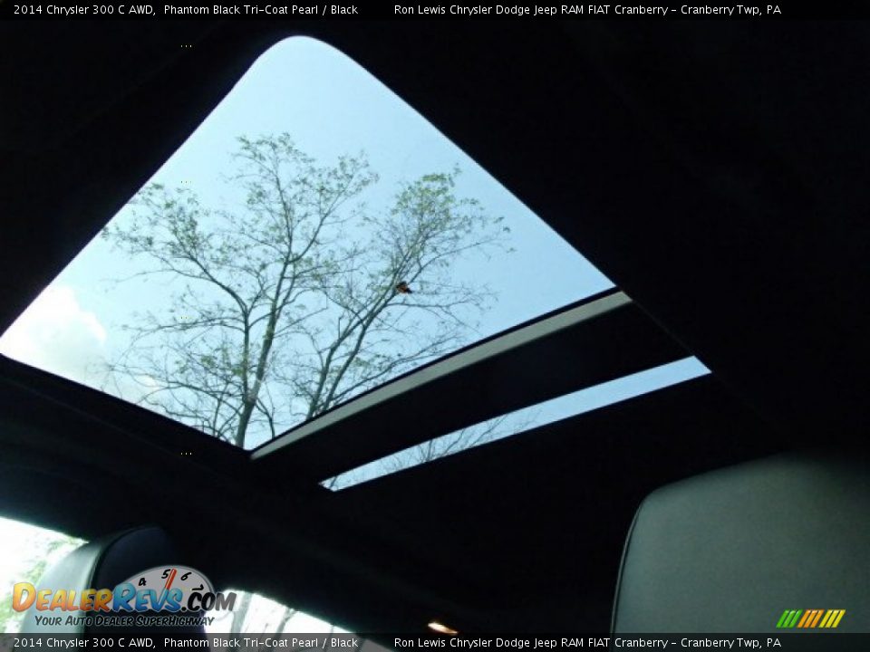 2014 Chrysler 300 C AWD Phantom Black Tri-Coat Pearl / Black Photo #15
