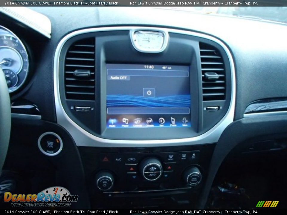 2014 Chrysler 300 C AWD Phantom Black Tri-Coat Pearl / Black Photo #16