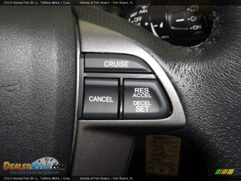 2014 Honda Pilot EX-L Taffeta White / Gray Photo #24