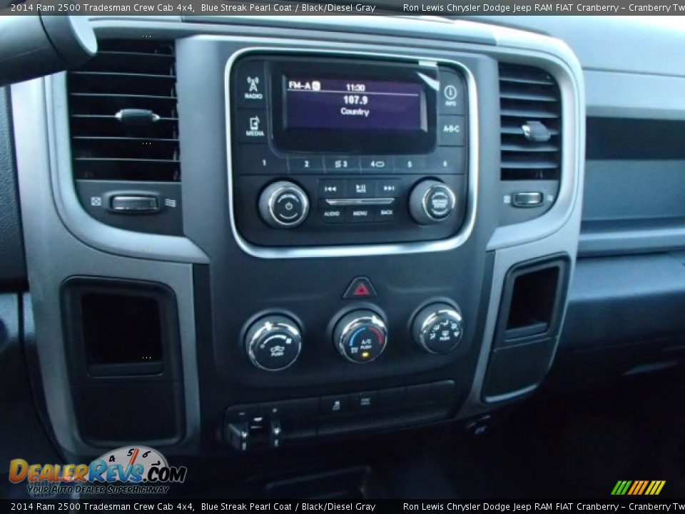 2014 Ram 2500 Tradesman Crew Cab 4x4 Blue Streak Pearl Coat / Black/Diesel Gray Photo #17