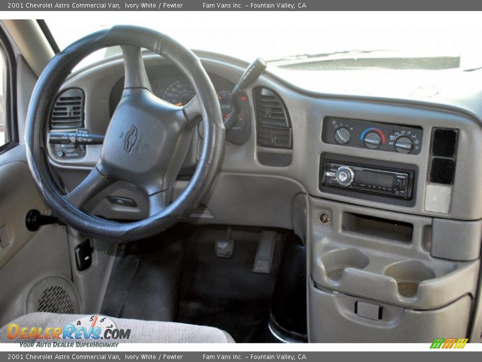 2001 Chevrolet Astro Commercial Van Ivory White / Pewter Photo #9