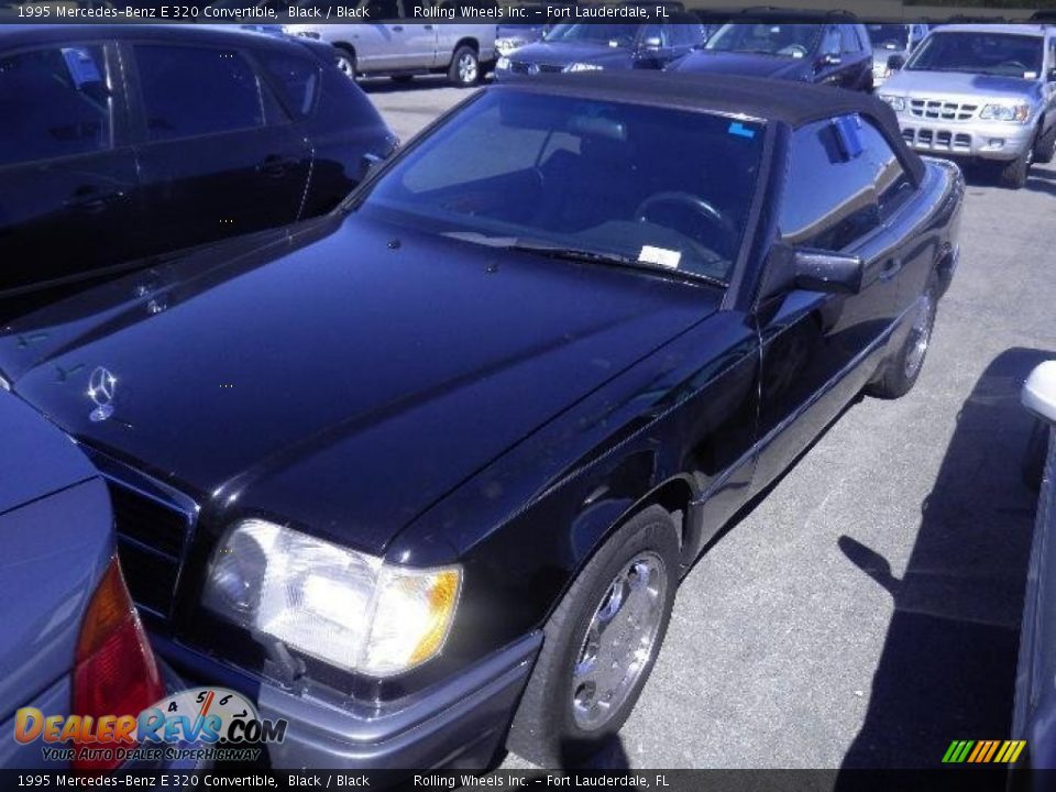 1995 Mercedes-Benz E 320 Convertible Black / Black Photo #1