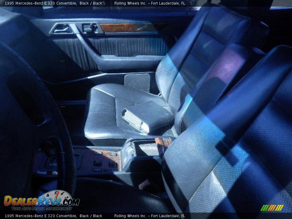 1995 Mercedes-Benz E 320 Convertible Black / Black Photo #2
