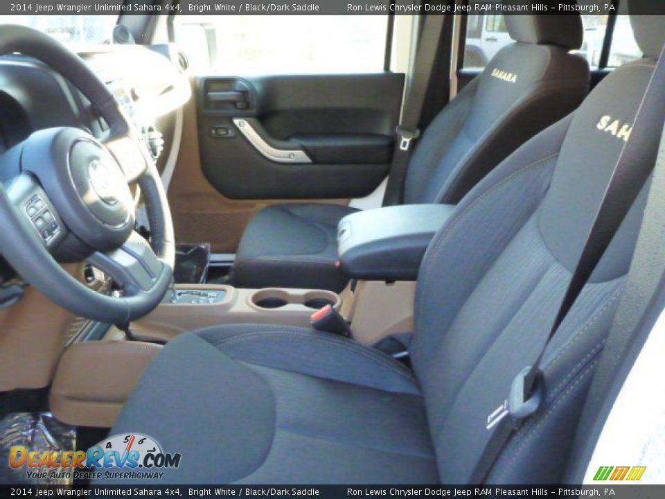 2014 Jeep Wrangler Unlimited Sahara 4x4 Bright White / Black/Dark Saddle Photo #12