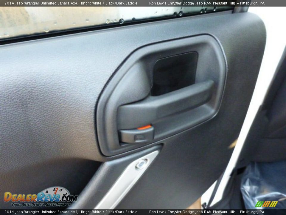 2014 Jeep Wrangler Unlimited Sahara 4x4 Bright White / Black/Dark Saddle Photo #15
