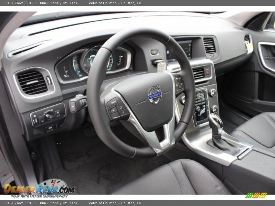 Dashboard of 2014 Volvo S60 T5 Photo #11