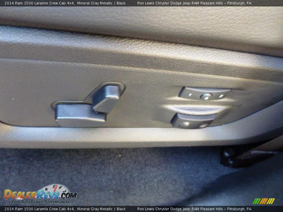 2014 Ram 1500 Laramie Crew Cab 4x4 Mineral Gray Metallic / Black Photo #15