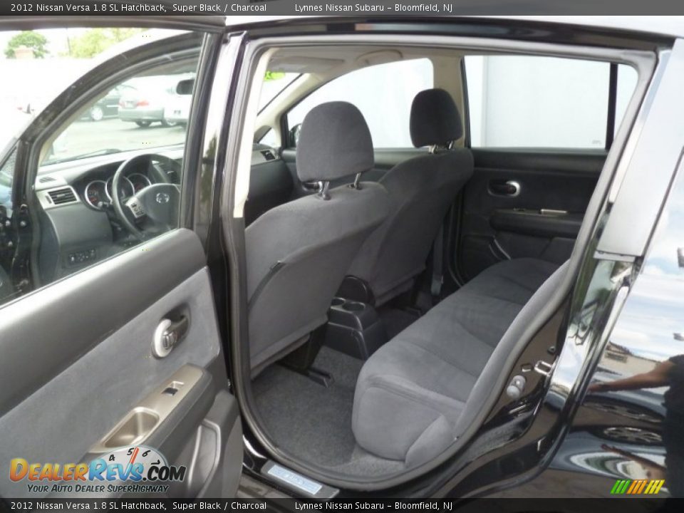 2012 Nissan Versa 1.8 SL Hatchback Super Black / Charcoal Photo #13