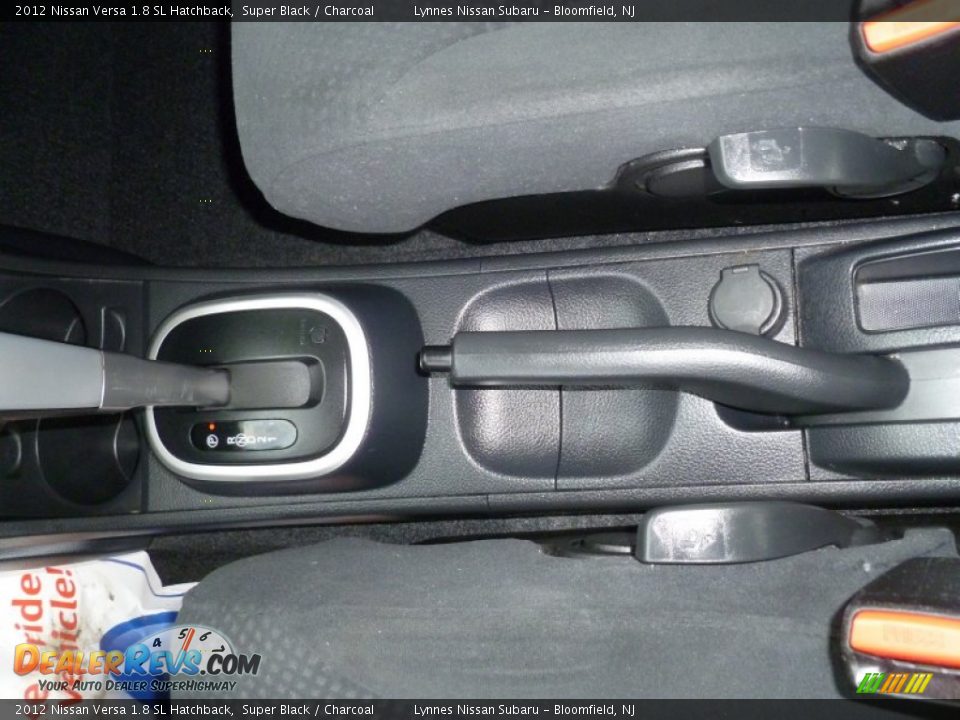 2012 Nissan Versa 1.8 SL Hatchback Super Black / Charcoal Photo #16