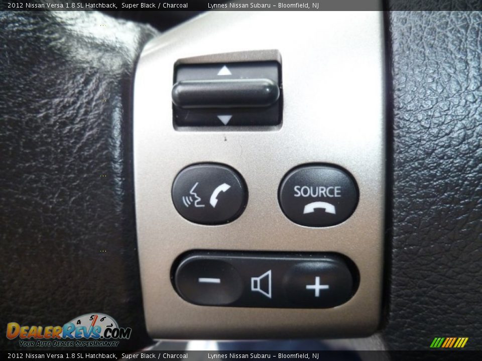 2012 Nissan Versa 1.8 SL Hatchback Super Black / Charcoal Photo #18