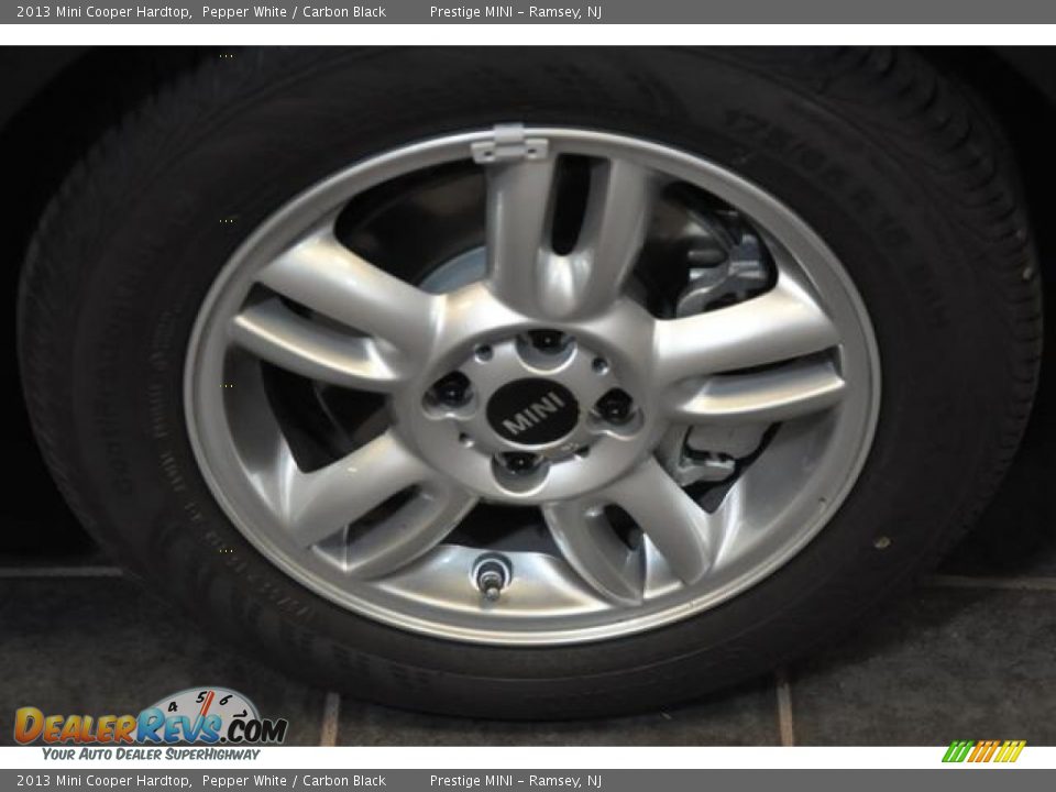 2013 Mini Cooper Hardtop Pepper White / Carbon Black Photo #6