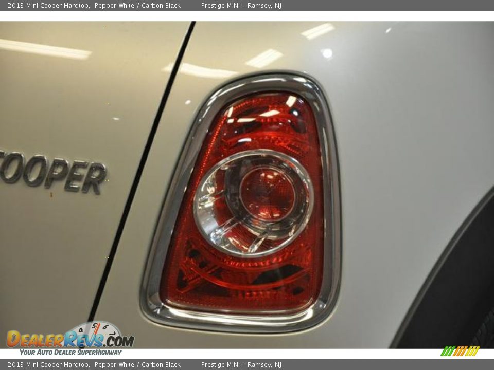 2013 Mini Cooper Hardtop Pepper White / Carbon Black Photo #13