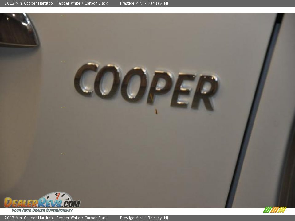 2013 Mini Cooper Hardtop Pepper White / Carbon Black Photo #14
