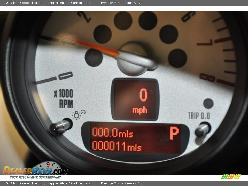 2013 Mini Cooper Hardtop Pepper White / Carbon Black Photo #27