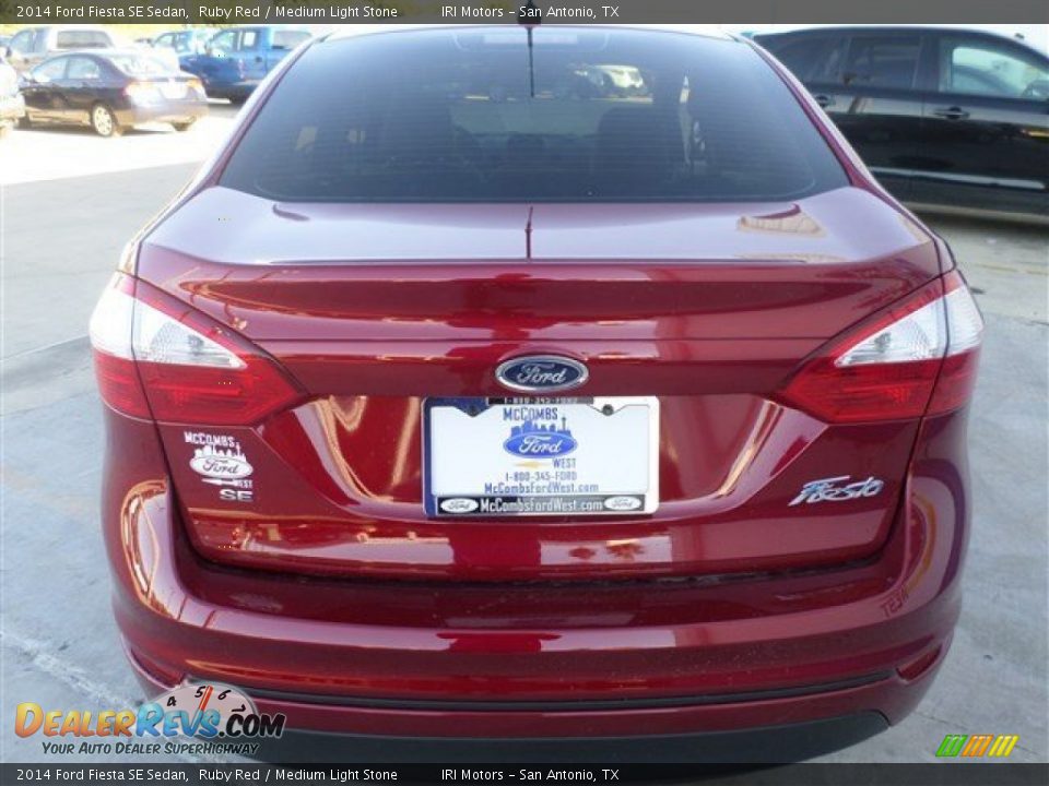 2014 Ford Fiesta SE Sedan Ruby Red / Medium Light Stone Photo #4