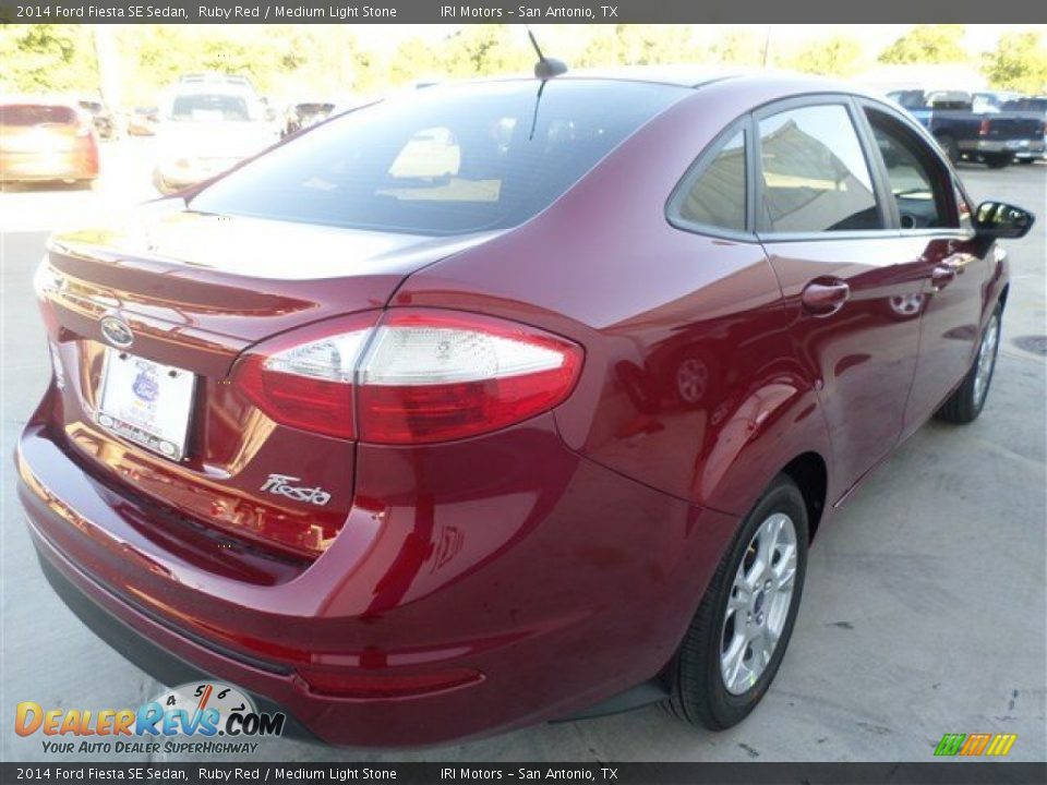 2014 Ford Fiesta SE Sedan Ruby Red / Medium Light Stone Photo #5