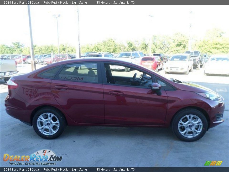 2014 Ford Fiesta SE Sedan Ruby Red / Medium Light Stone Photo #6