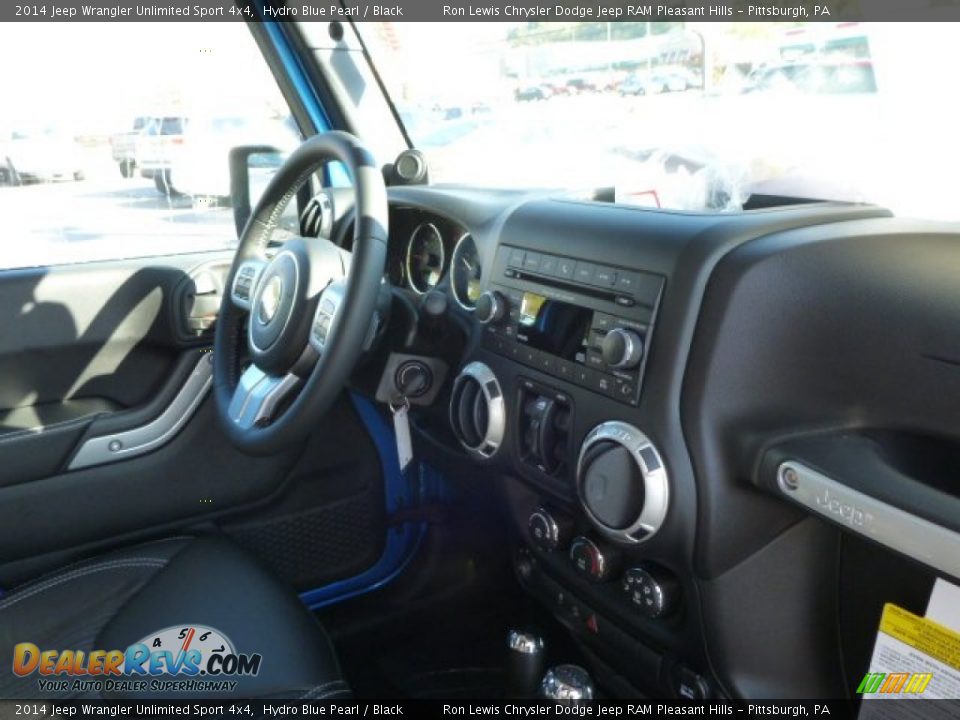 2014 Jeep Wrangler Unlimited Sport 4x4 Hydro Blue Pearl / Black Photo #7