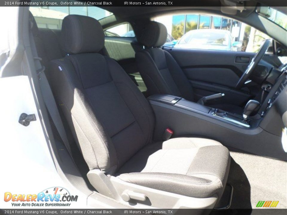 2014 Ford Mustang V6 Coupe Oxford White / Charcoal Black Photo #9
