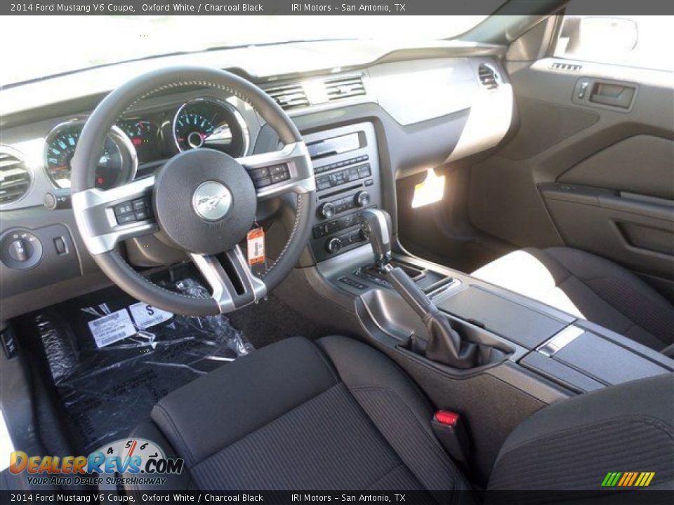 2014 Ford Mustang V6 Coupe Oxford White / Charcoal Black Photo #13
