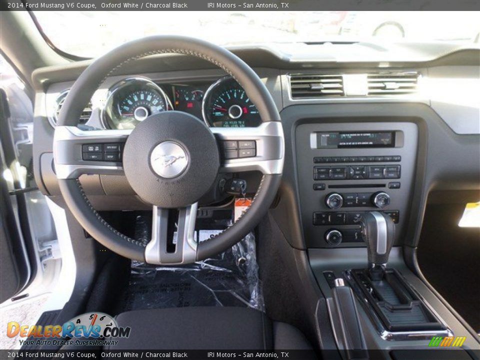 2014 Ford Mustang V6 Coupe Oxford White / Charcoal Black Photo #15