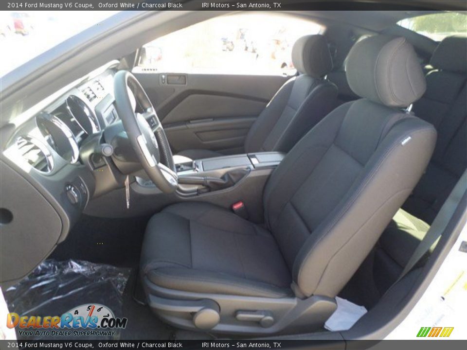 2014 Ford Mustang V6 Coupe Oxford White / Charcoal Black Photo #22
