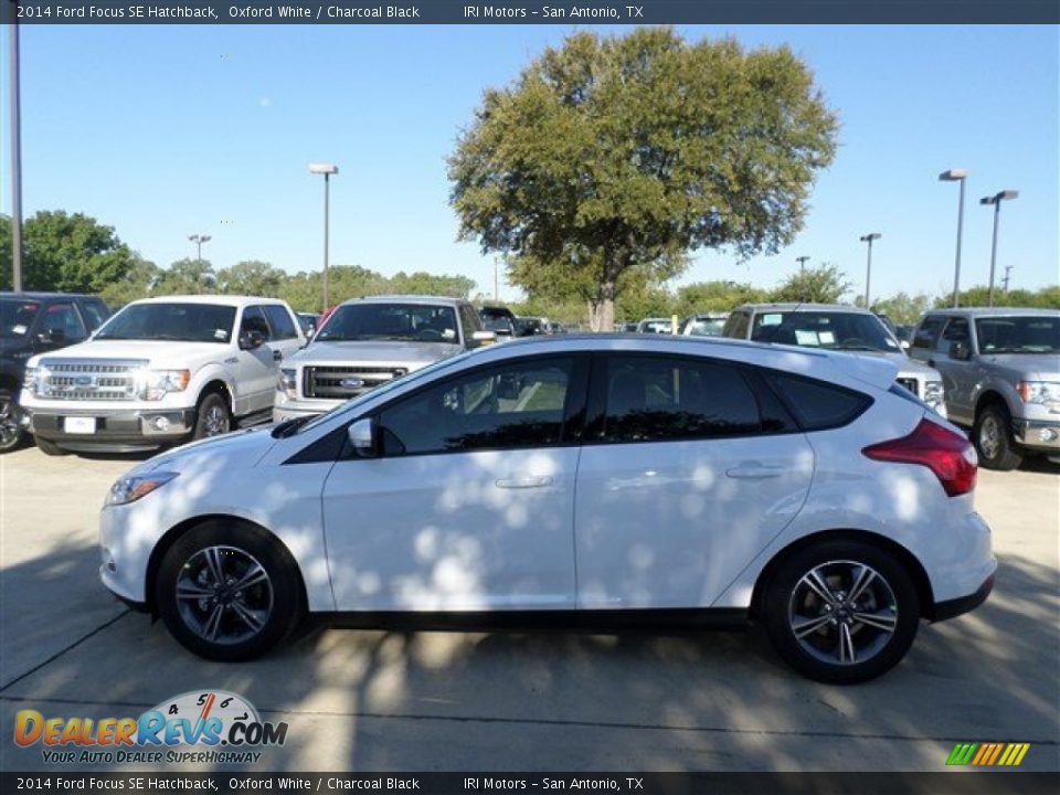 2014 Ford Focus SE Hatchback Oxford White / Charcoal Black Photo #2