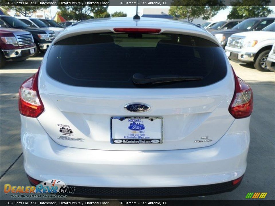 2014 Ford Focus SE Hatchback Oxford White / Charcoal Black Photo #4