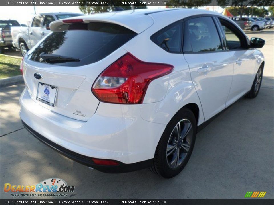 2014 Ford Focus SE Hatchback Oxford White / Charcoal Black Photo #5