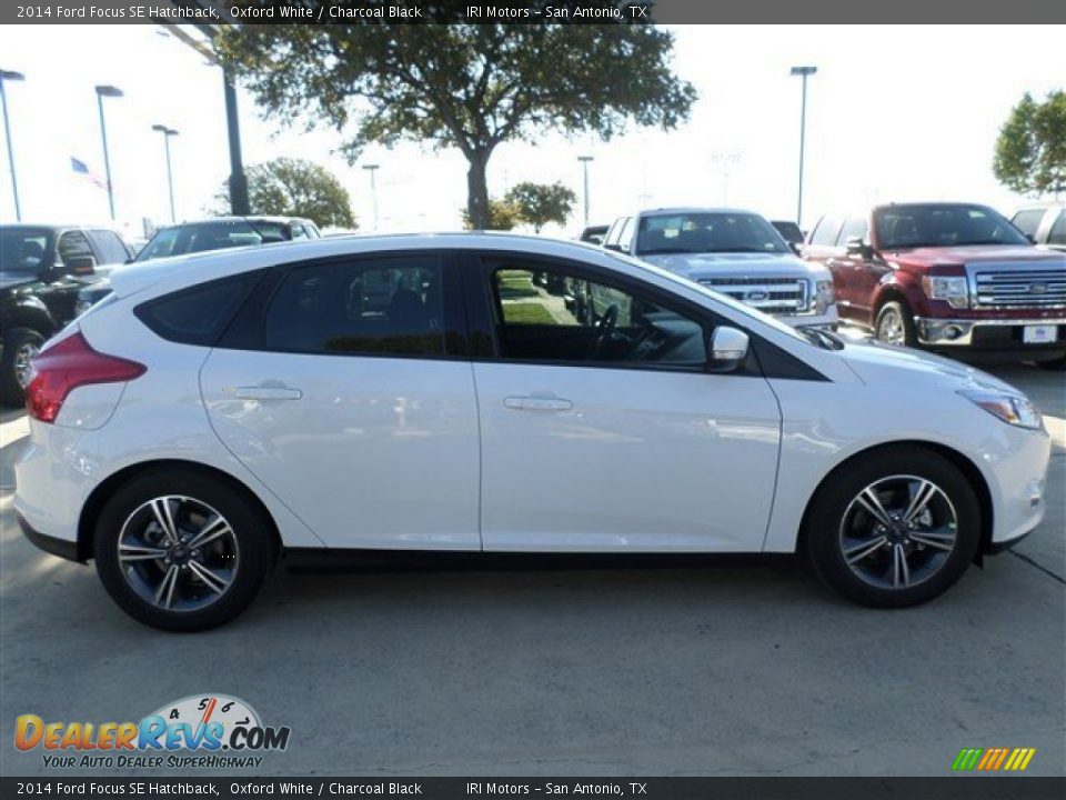 2014 Ford Focus SE Hatchback Oxford White / Charcoal Black Photo #6