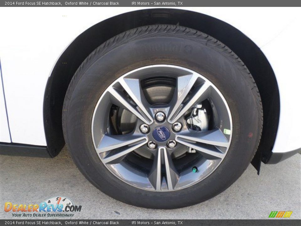 2014 Ford Focus SE Hatchback Oxford White / Charcoal Black Photo #8