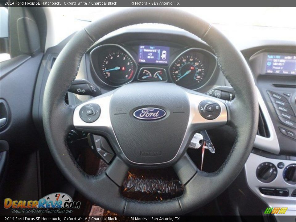 2014 Ford Focus SE Hatchback Oxford White / Charcoal Black Photo #17
