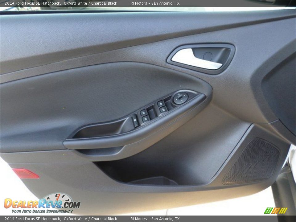 2014 Ford Focus SE Hatchback Oxford White / Charcoal Black Photo #22