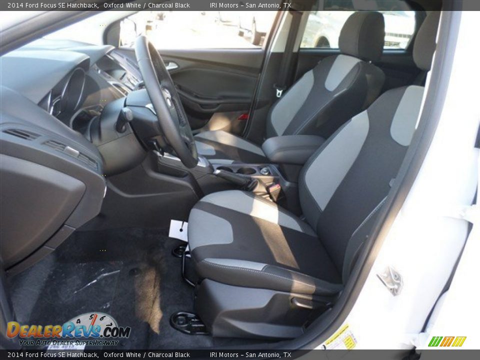 2014 Ford Focus SE Hatchback Oxford White / Charcoal Black Photo #23