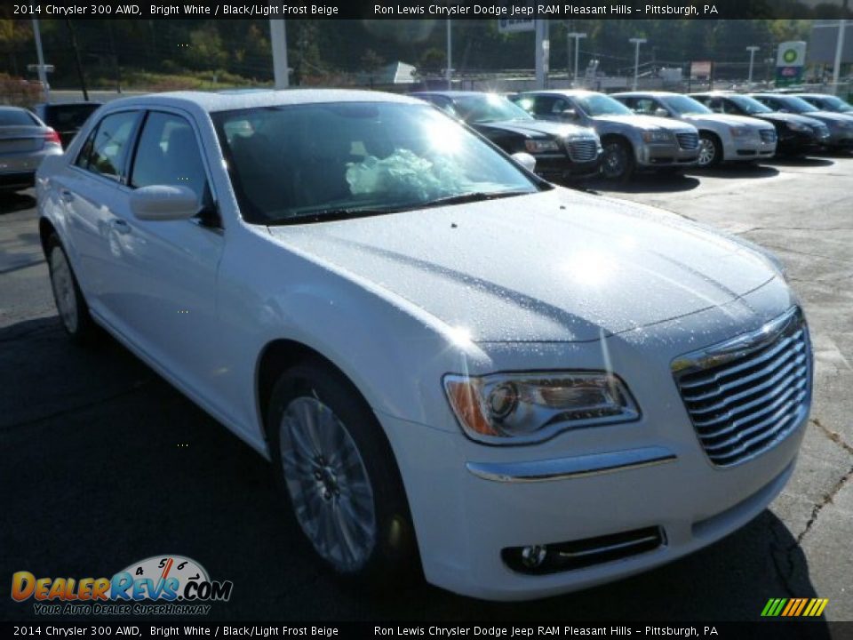 2014 Chrysler 300 AWD Bright White / Black/Light Frost Beige Photo #7