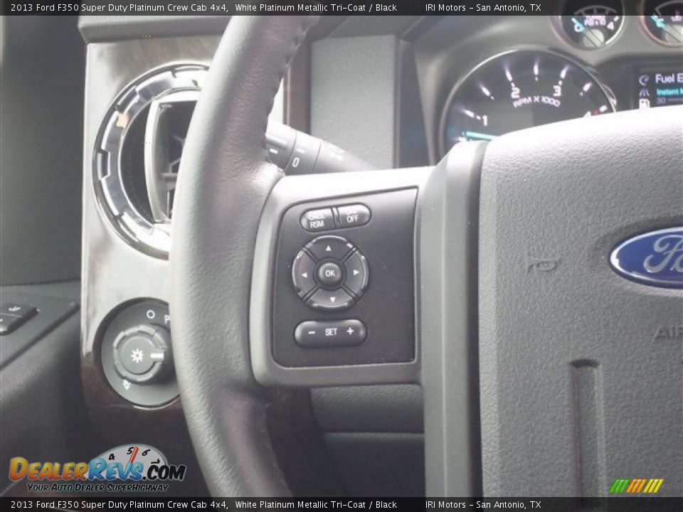 2013 Ford F350 Super Duty Platinum Crew Cab 4x4 White Platinum Metallic Tri-Coat / Black Photo #18