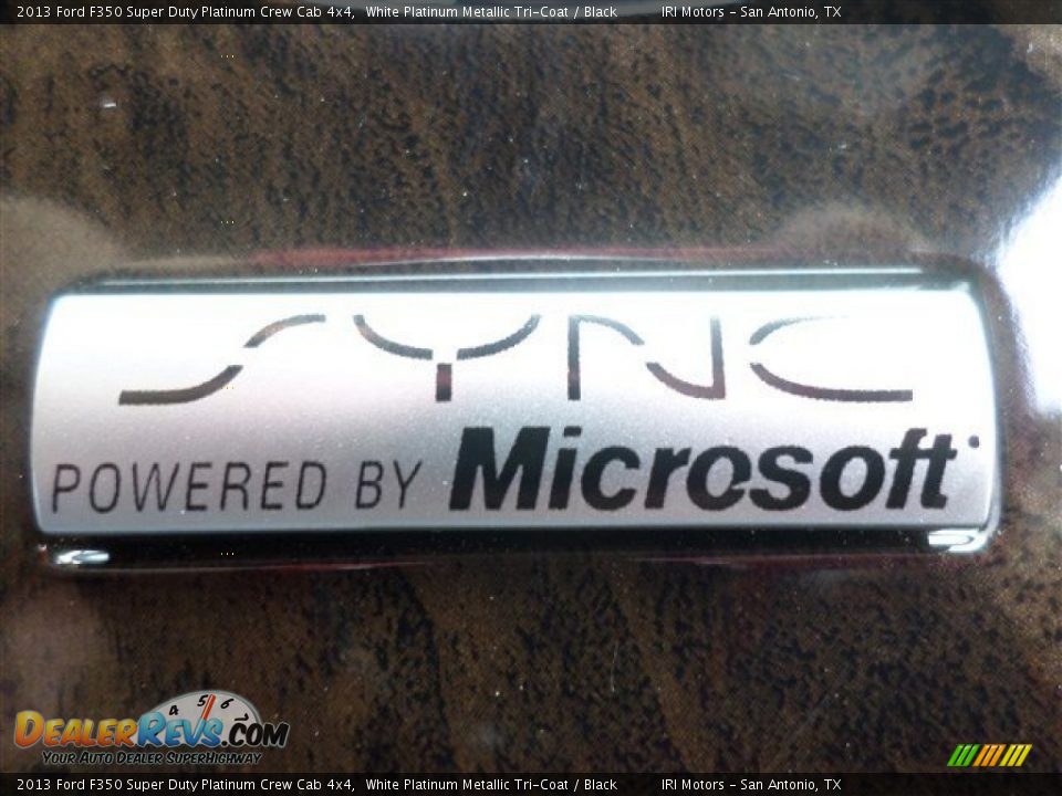 2013 Ford F350 Super Duty Platinum Crew Cab 4x4 White Platinum Metallic Tri-Coat / Black Photo #26