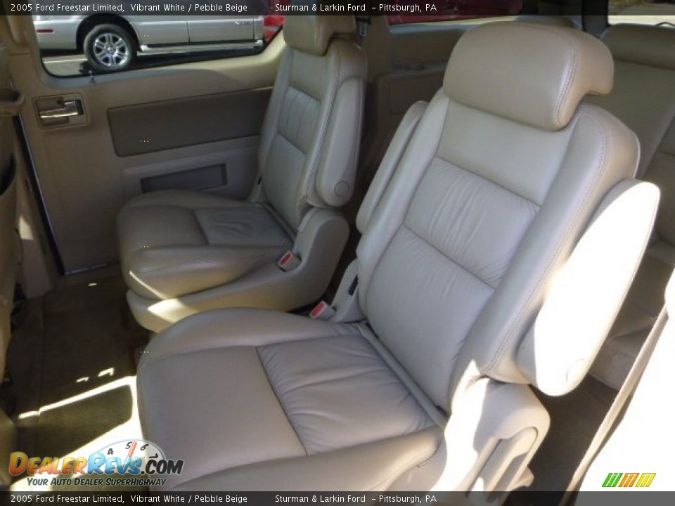 2005 Ford Freestar Limited Vibrant White / Pebble Beige Photo #9