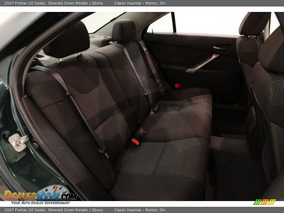 2007 Pontiac G6 Sedan Emerald Green Metallic / Ebony Photo #11