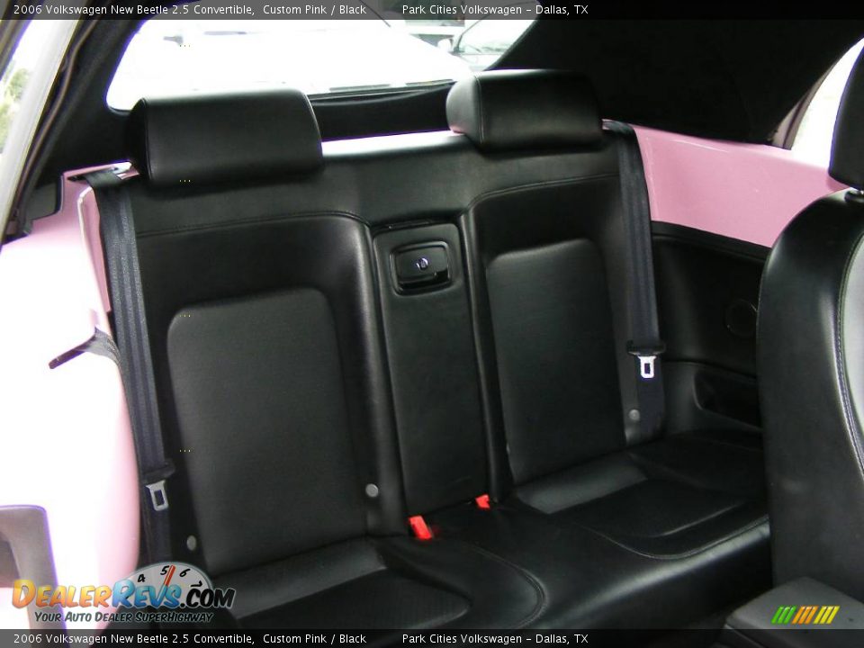 2006 Volkswagen New Beetle 2.5 Convertible Custom Pink / Black Photo #11
