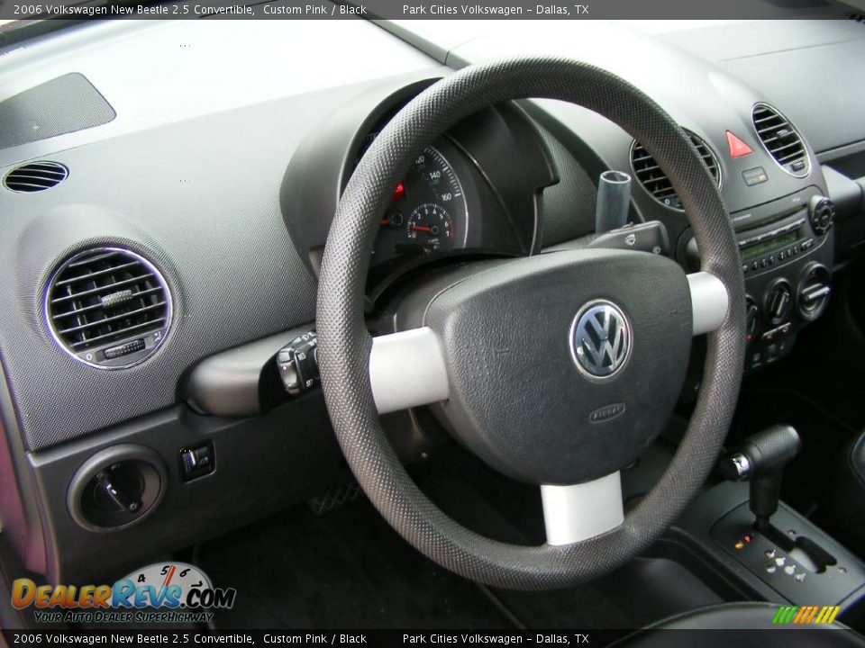 2006 Volkswagen New Beetle 2.5 Convertible Custom Pink / Black Photo #14