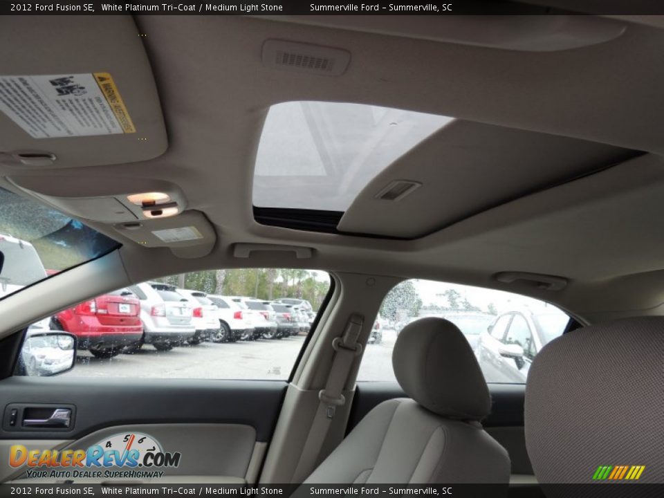 2012 Ford Fusion SE White Platinum Tri-Coat / Medium Light Stone Photo #4