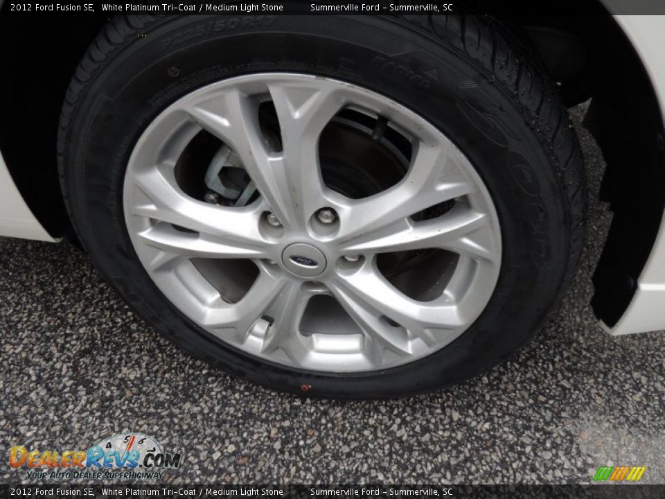 2012 Ford Fusion SE White Platinum Tri-Coat / Medium Light Stone Photo #17