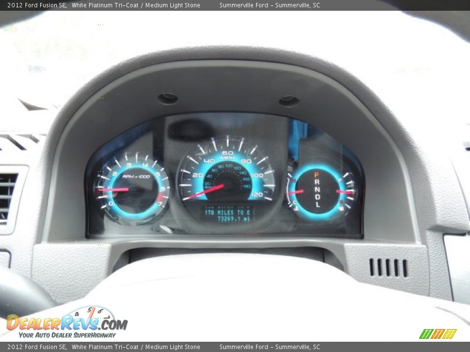 2012 Ford Fusion SE White Platinum Tri-Coat / Medium Light Stone Photo #23