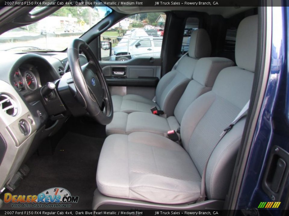 Front Seat of 2007 Ford F150 FX4 Regular Cab 4x4 Photo #18