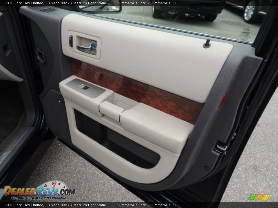 2010 Ford Flex Limited Tuxedo Black / Medium Light Stone Photo #10